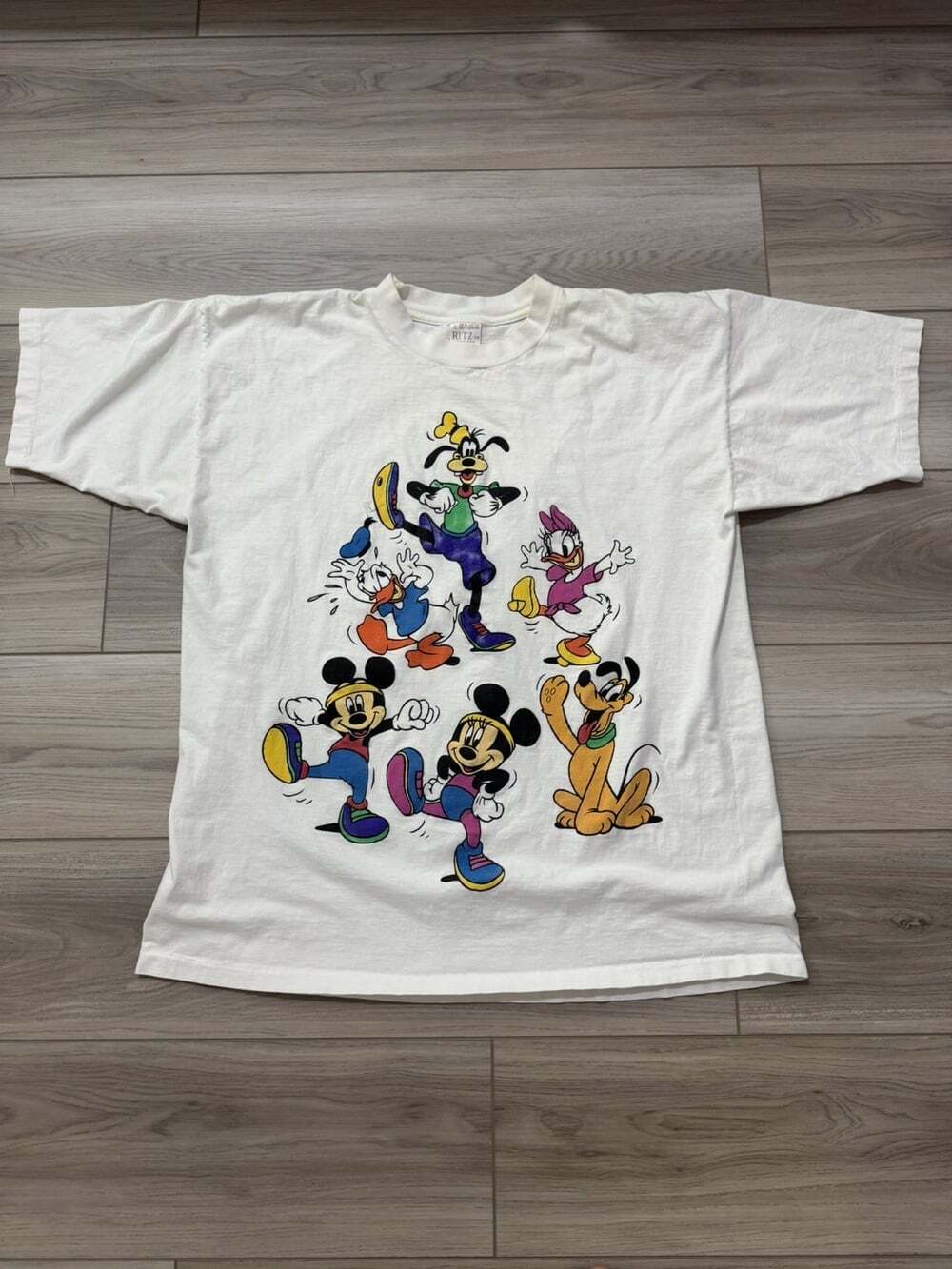 Vintage 90s Disney Mickey Minnie Goofy Donald Daisy Pluto Workout TShirt XL Ritz